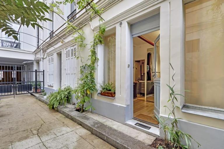 A Sweet Studio In Montparnasse - Boulevard Du Montparnasse パリ エクステリア 写真