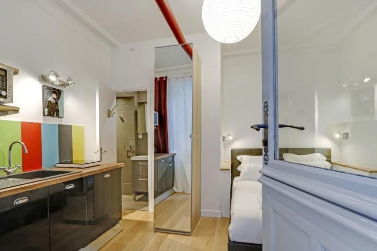 A Sweet Studio In Montparnasse - Boulevard Du Montparnasse パリ エクステリア 写真