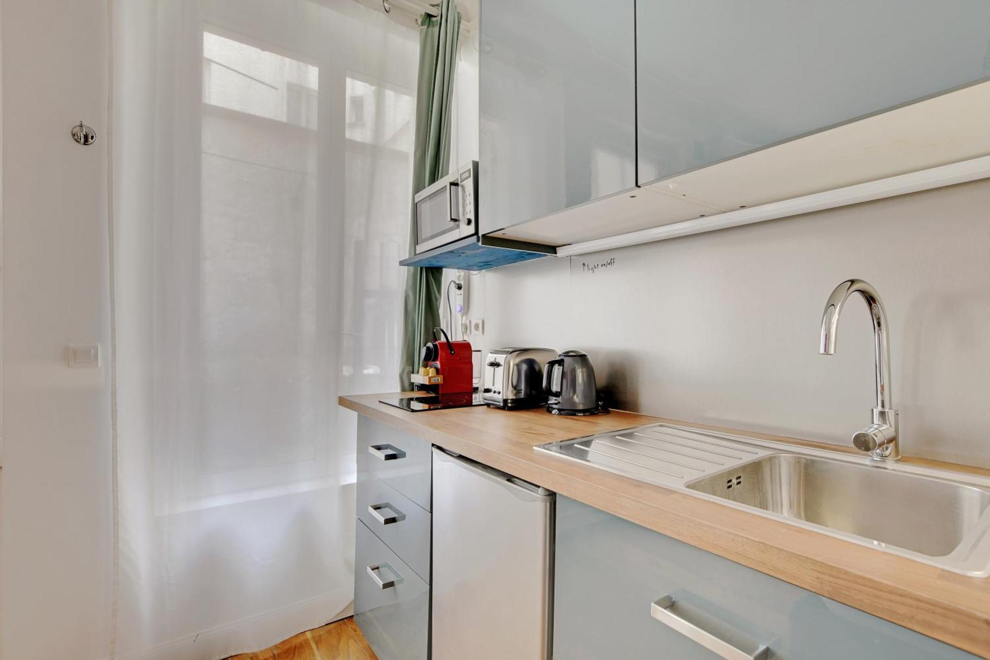 A Sweet Studio In Montparnasse - Boulevard Du Montparnasse パリ エクステリア 写真