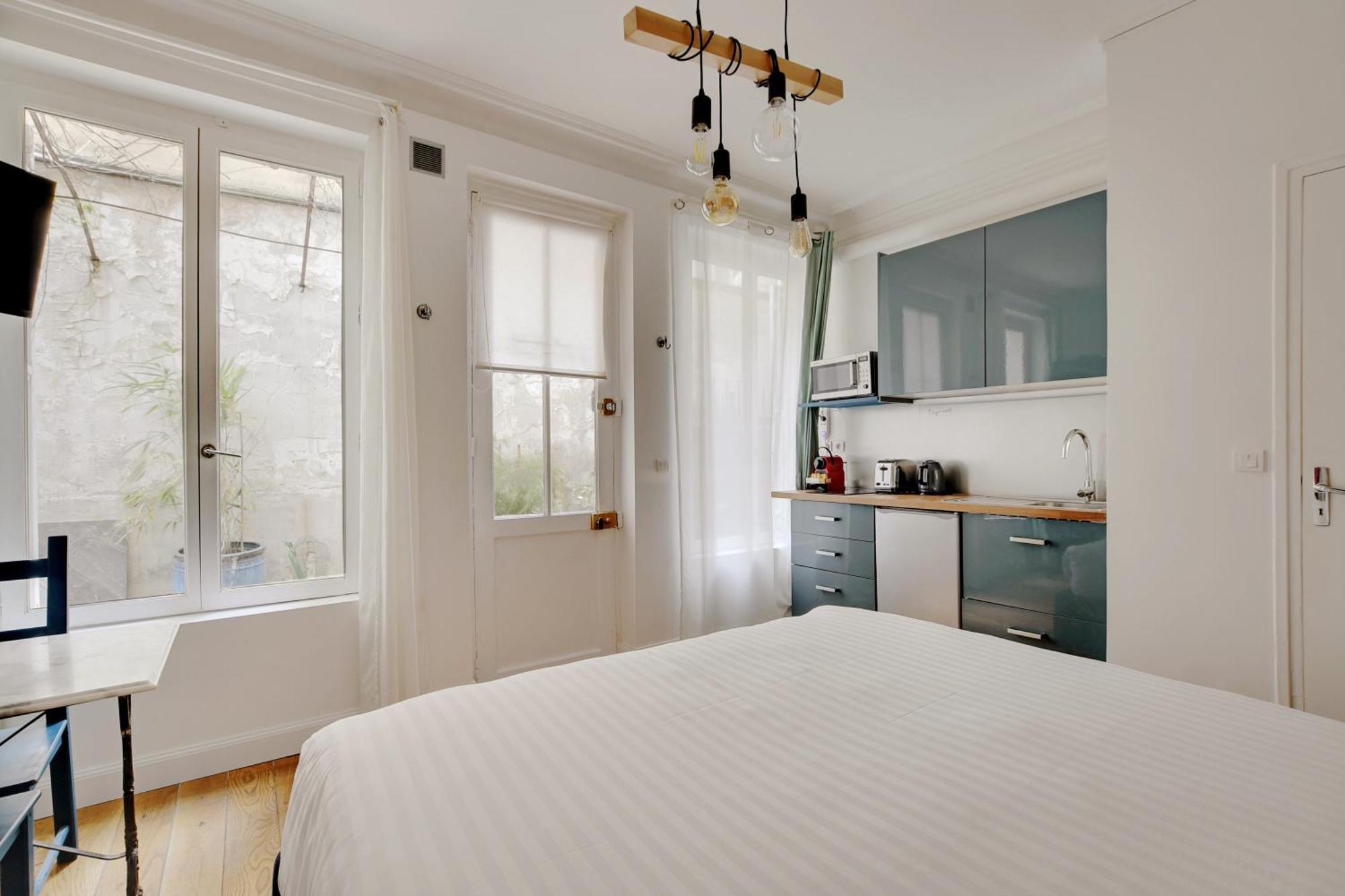 A Sweet Studio In Montparnasse - Boulevard Du Montparnasse パリ エクステリア 写真